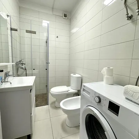 Apartamento In The Heart Of Old Bazaar, - Hana Tirana
