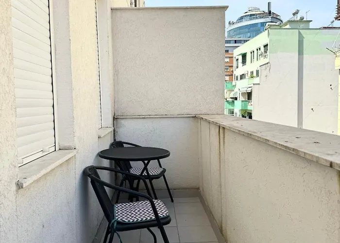Appartement In The Heart Of Old Bazaar, - Hana Tirana
